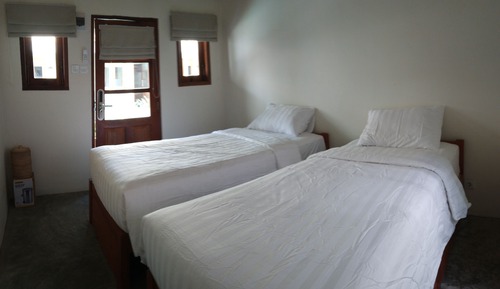 Habitación superior con 1 cama doble o 2 individuales
