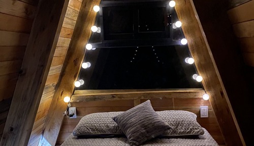 Cabaña Deluxe, varias camas, cocina básica, vistas a la colina