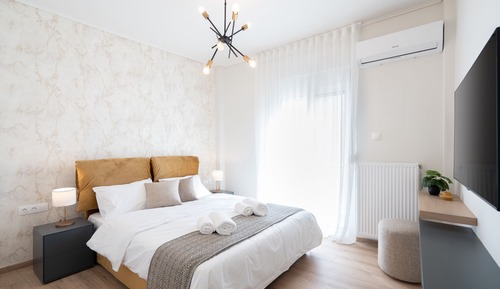 Executive Apartment (Athens Hills E)
