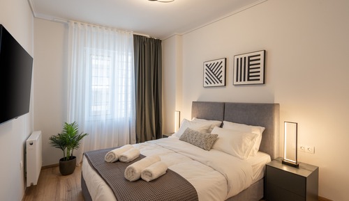 Design Apartment (Athens Hills B)