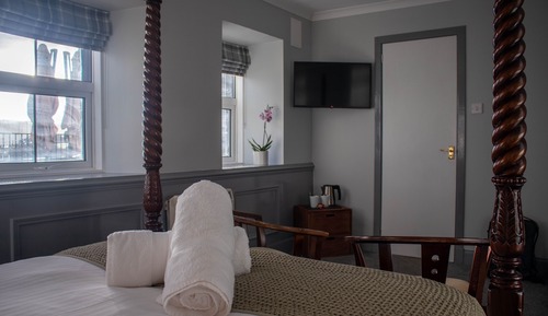 Habitación Deluxe doble, vistas parciales al mar