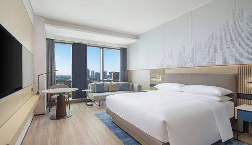 Habitación superior, 1 cama de matrimonio grande, vistas a la ciudad