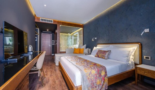Habitación triple Premium, balcón