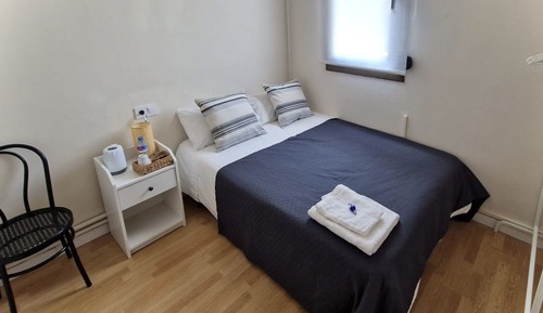 Habitación individual económica, baño compartido