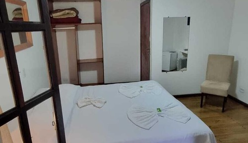 Habitación con 1 cama doble o 2 individuales