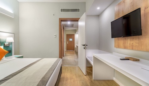 Family Suite , 2 Bedroom , 1 Bathroom , Non smoking , Resort View