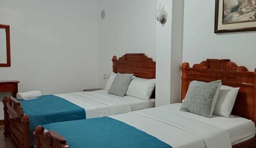 Habitación estándar con 2 camas individuales