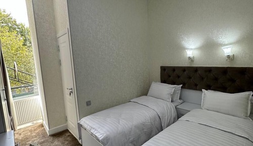 Habitación estándar con 1 cama doble o 2 individuales