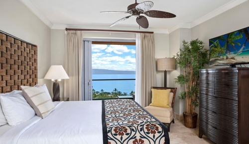 Villa, 3 habitaciones, balcón, vistas al mar (HKK-1029)
