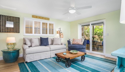 Apartamento (Lulu's Crescent Cottage #2)