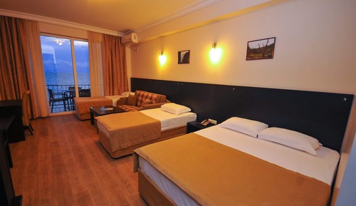 Habitación cuádruple estándar, vistas al mar