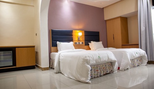 Habitación con 1 cama doble o 2 individuales