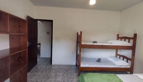 Villa familiar, balcón, vistas al jardín