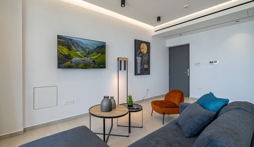 Executive Two-Bedroom Apartment with Sea View