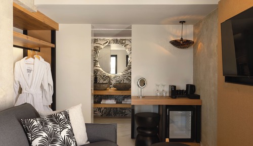 Premium Junior Suite Split Level