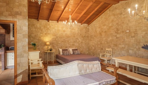 Estudio básico, 1 cama de matrimonio, no fumadores