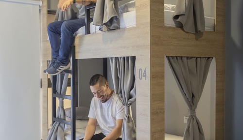 Dormitorio compartido de diseño
