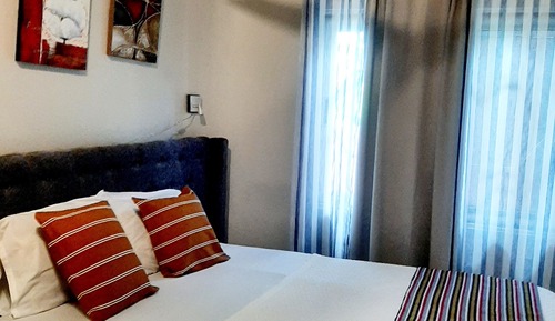 Habitación económica con 1 cama doble o 2 individuales
