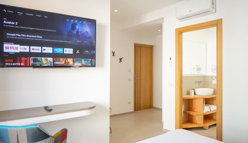Habitación superior con 1 cama doble o 2 individuales