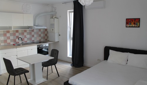Estudio superior, 1 cama de matrimonio, en la zona del jardín