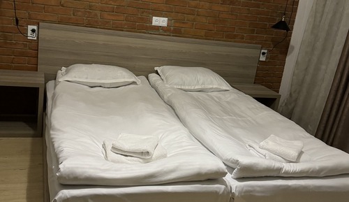 Habitación estándar con 1 cama doble o 2 individuales