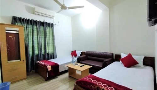 Habitación triple Royal