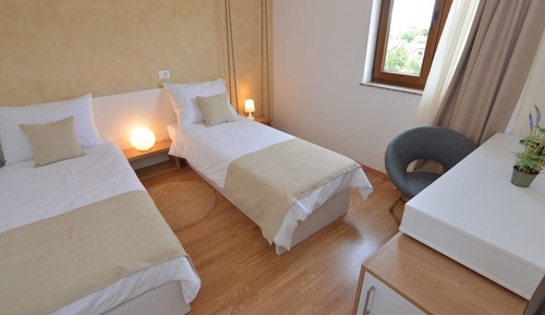 Habitación clásica con 1 cama doble o 2 individuales