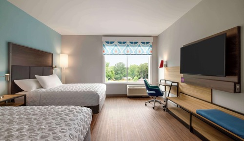 Habitación, 2 camas de matrimonio, accesible para personas con discapacidad, bañera