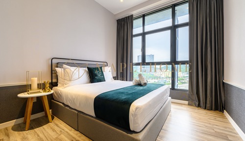 Suite Deluxe, 2 habitaciones, bañera (With Parking)