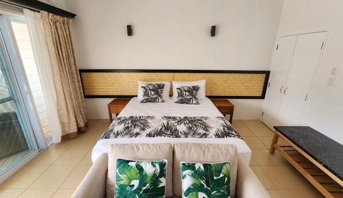 Habitación Deluxe doble, junto a la piscina