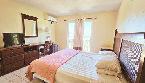 Habitación Premium, 1 cama de matrimonio grande, balcón, vistas parciales al mar
