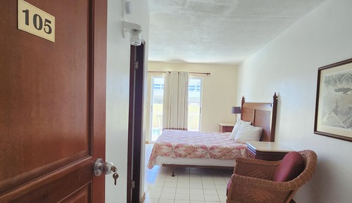 Habitación Premium, 1 cama de matrimonio grande, balcón, vistas parciales al mar