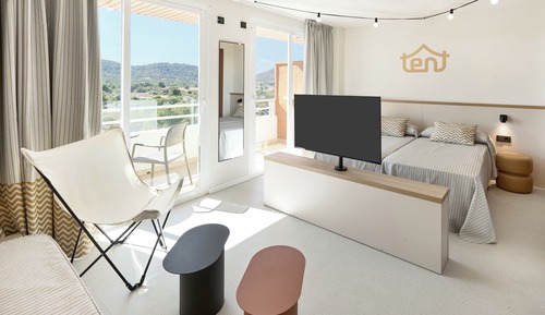 Suite, Mountain View, 2 adults + 1 child (Bed & Unlimited Brunch)