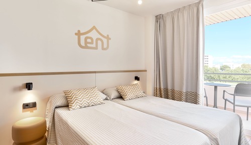 Suite, 2 adults + 1 child (Bed & Unlimited Brunch)