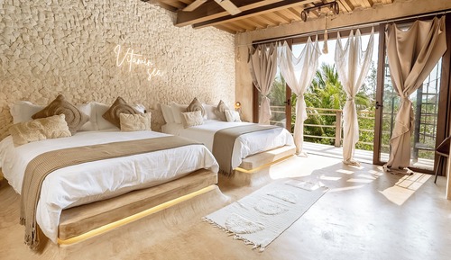 Habitación Confort, 2 camas de matrimonio, terraza, vistas a la piscina