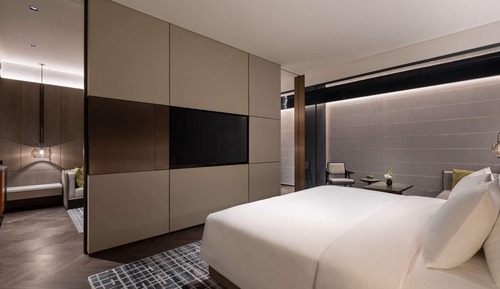 Suite Deluxe, 1 cama de matrimonio grande, vistas a la ciudad