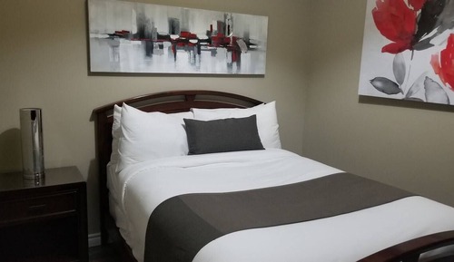 Suite (#20 - 18)
