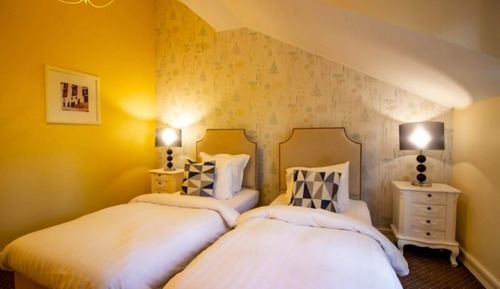 Habitación estándar con 1 cama doble o 2 individuales
