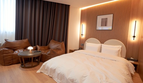 Deluxe Suite Room