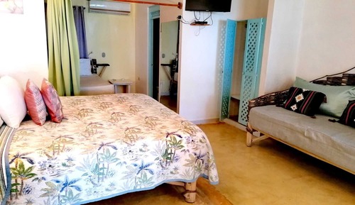 Ground Floor Studio, Seaview