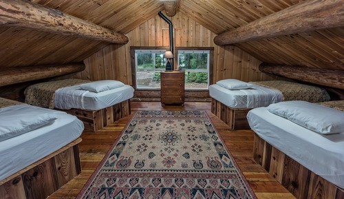  Willamette 2 Bedroom Rustic Log Cabin