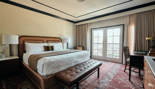 Suite (Magnolia)