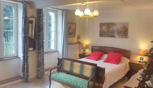 Habitación cuádruple Confort, baño privado (La Grenouille Grise)
