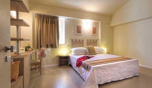 Habitación clásica con 2 camas individuales