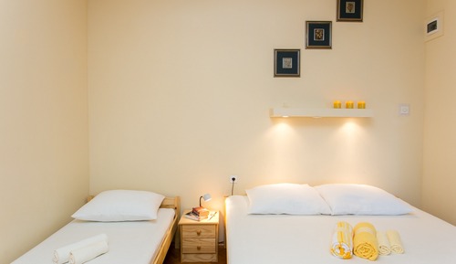 Habitación triple, planta baja