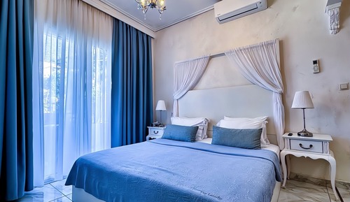 Exclusive Suite with Outdoor Hot Tub and Sauna - Sea View