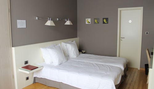 Habitación con 2 camas individuales