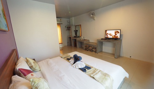 Habitación superior, vistas a la piscina