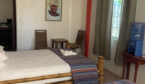Habitación estándar, 2 camas de matrimonio, frigorífico, en la zona del patio
