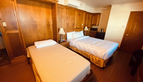 Habitación superior, varias camas, bañera de hidromasaje